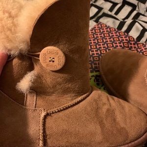 Authentic Mini Bailey Button -UGG®